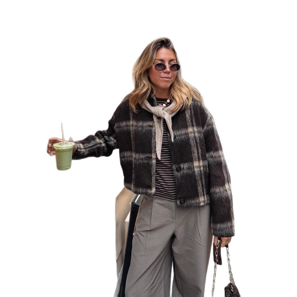 Women's short checkered bouclé jacket with boxy silhouette and button placket Amarae
