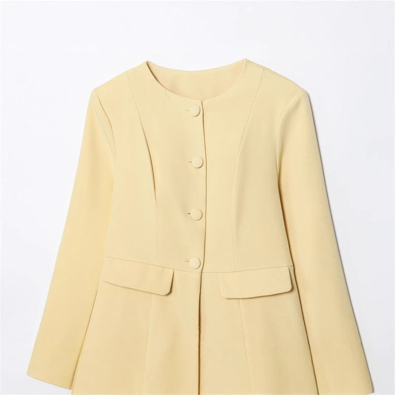 Women's elegant blazer with structured pockets Lune London