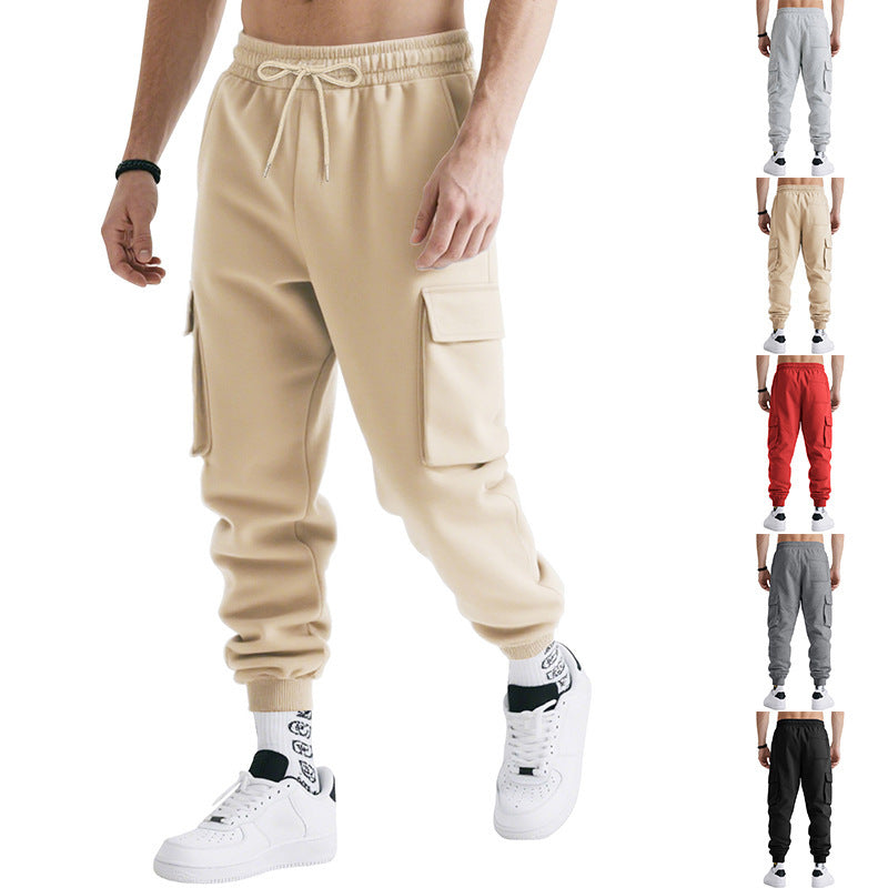 Comfortable men's cargo jogging pants with elastic waist and side pockets Lune London