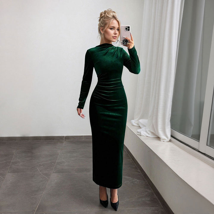Robe maxi élégante pour femmes avec manches longues et design drapé Chic & Stil