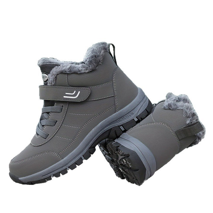 Men's Insulated Winter Trekking Boots with Velcro and Faux Fur Lining Amarae