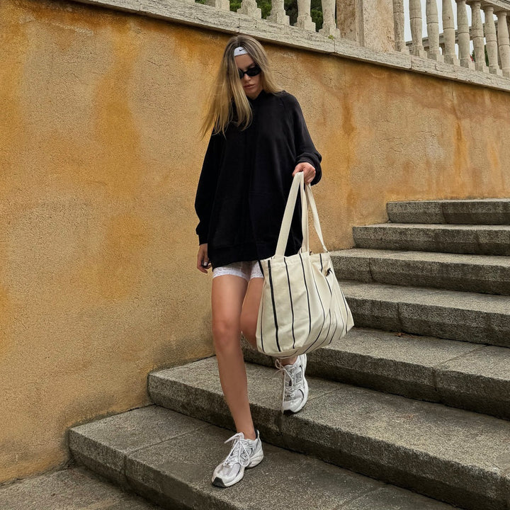 Fashionable women's hoodie with kangaroo pocket and soft inner lining Lune London