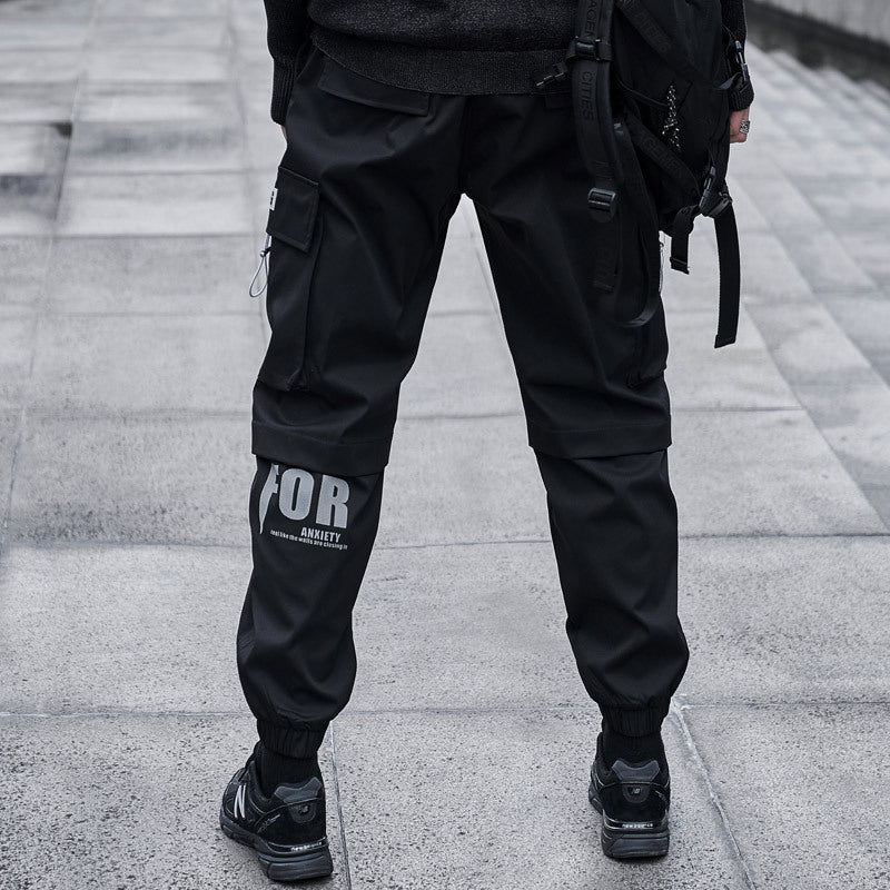 Trendy cargo pants for men with versatile pockets and ergonomic fit Lune London