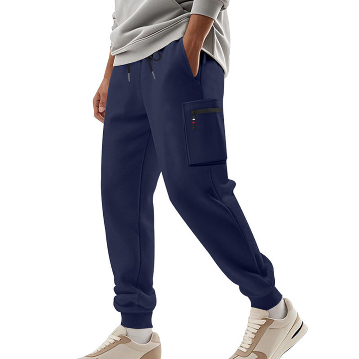 Men's cargo training pants with elastic waistband and practical pockets Lune London