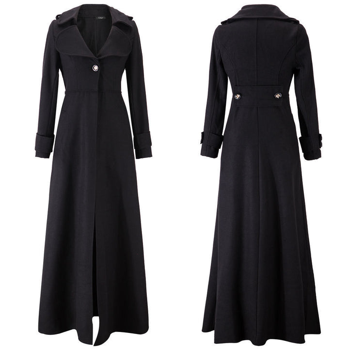 Ladies Elegant long coat with classic lapels and modern accents Amarae