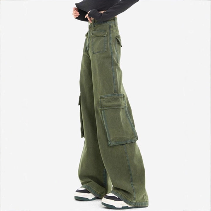 Women's high-waisted cargo jeans with wide leg, multiple flap pockets and straight cut Amarae