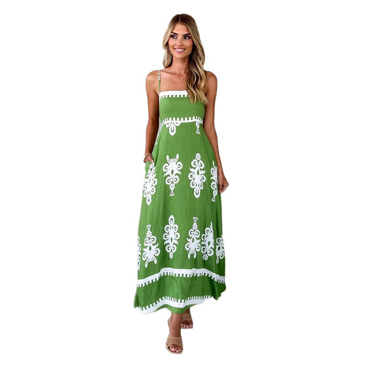 Women's maxi dress with floral pattern and flared skirt Lune London