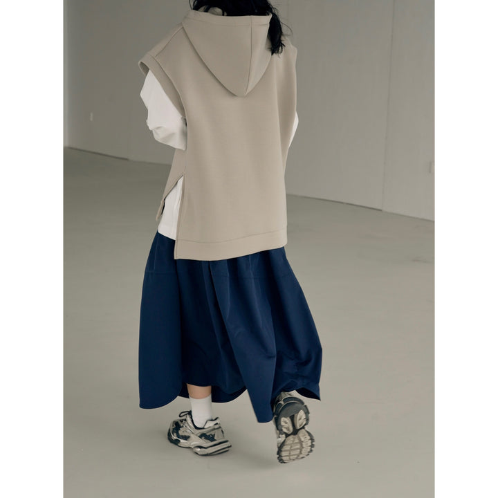 Women's sleeveless hooded vest in boxy cut made of French terry with side slits Amarae
