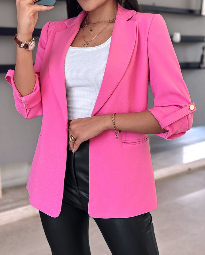 Trendy women's blazer with rolled-up sleeves and practical pockets Lune London