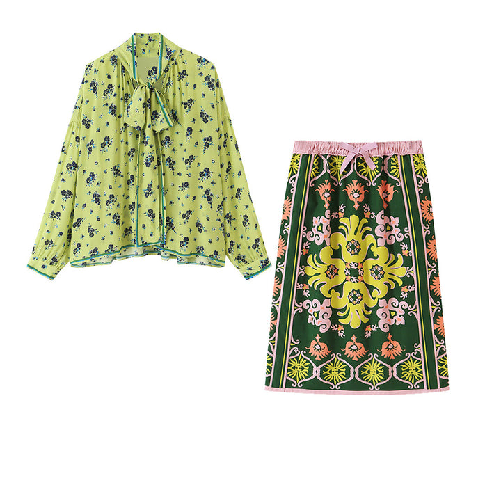 Women's Floral Satin Bow Blouse with Loose Fall and Retro Print Amarae