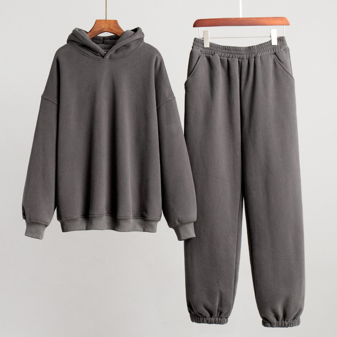 Women sweatshirt jumpsuit and cozy jogging pants Lune London