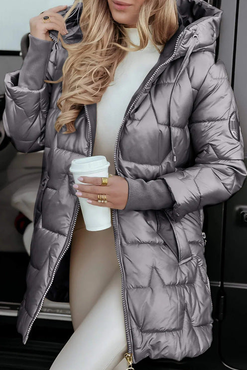 Quilted jacket for women with hood and practical pockets Lune London