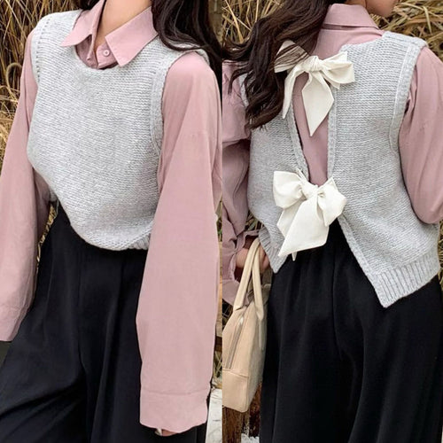 Women's knitted jacket with playful detail on the back Amarae