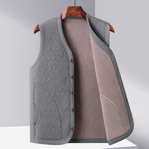 Quilted vest for women with practical pockets and modern design Amarae