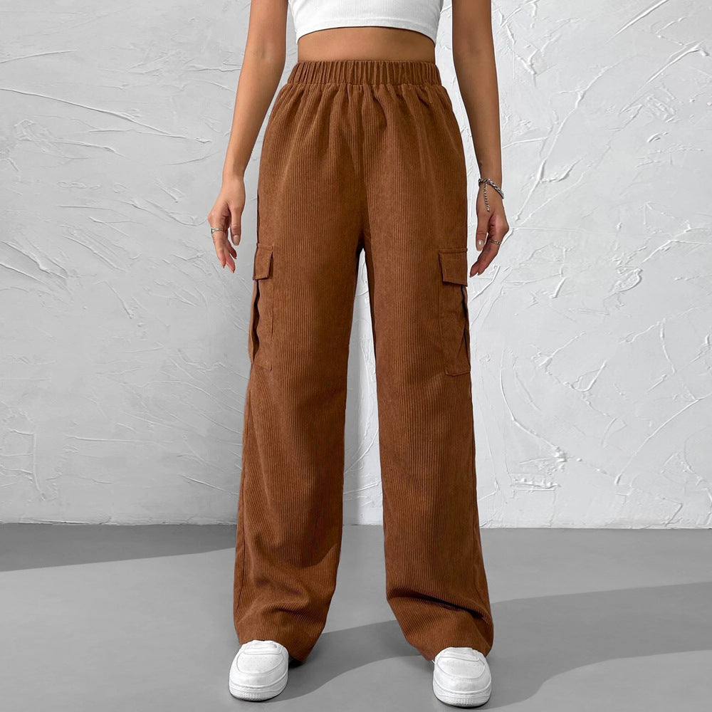 Pantalons cargo pour femmes en velours avec taille élastique et poches latérales pratiques Chic & Stil
