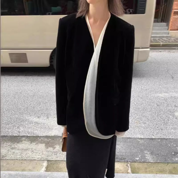 Manteau enveloppant élégant pour femmes en matériau de haute qualité Chic & Stil