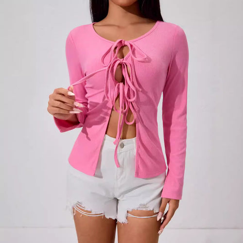 Top féminin à manches longues avec un design lacer amusant Chic & Stil