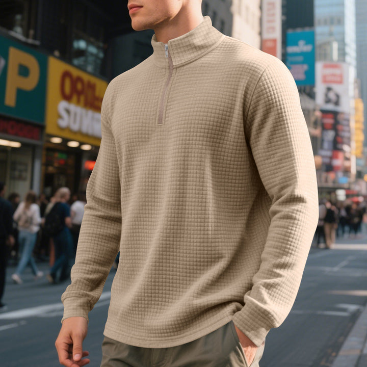 Trendy polar fleece sweater for men with a high collar and zipper Lune London
