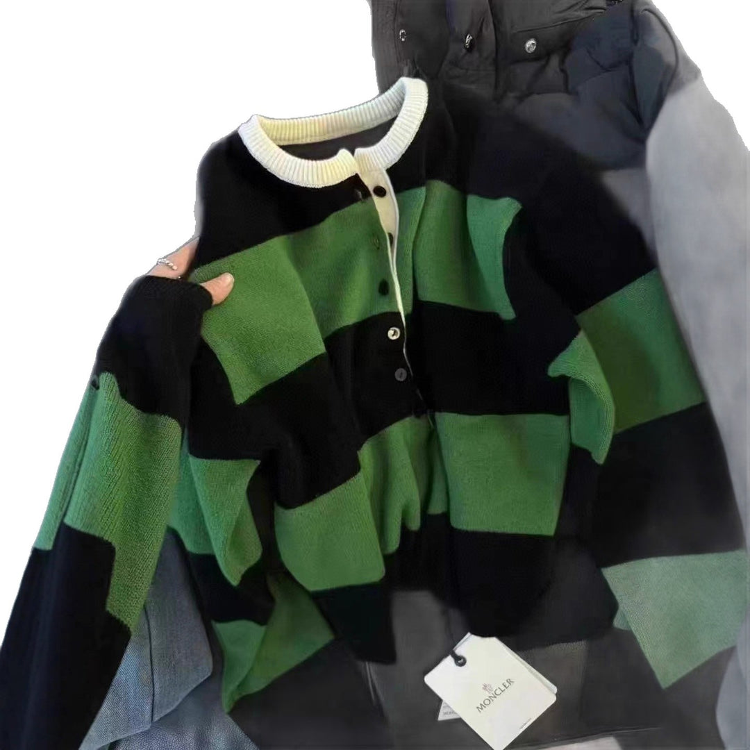Pull en maille à manches courtes pour femme avec patte de boutonnage et rayures contrastées Chic & Stil