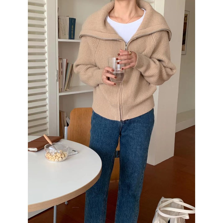 Cardigan féminin confortable à col stylé et devant ouvert Chic & Stil