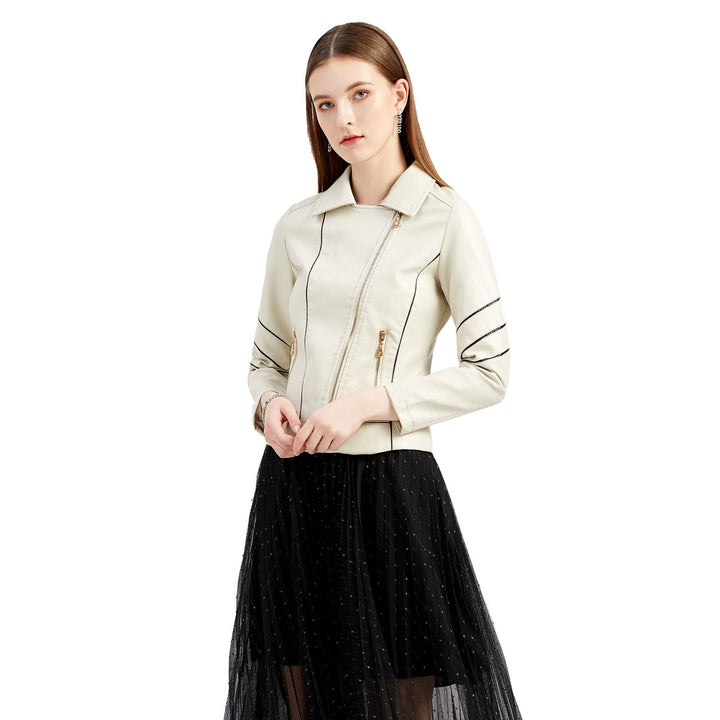 Trendy faux leather jacket for women with a structured design Lune London
