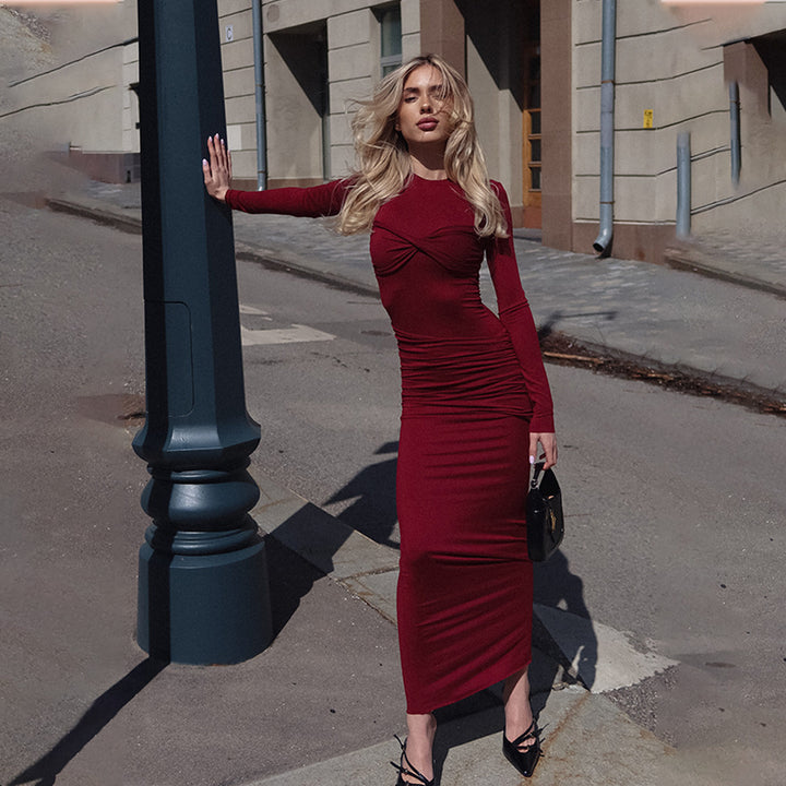 Elegant and fitted maxi dress for women with gathers Lune London