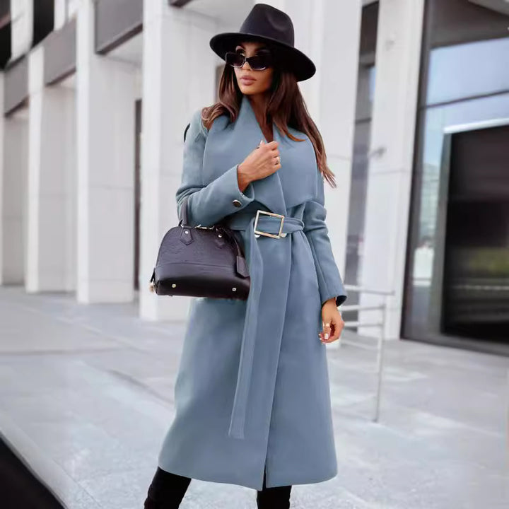 Elegant trench coat for women with belt and textured fabric Amarae
