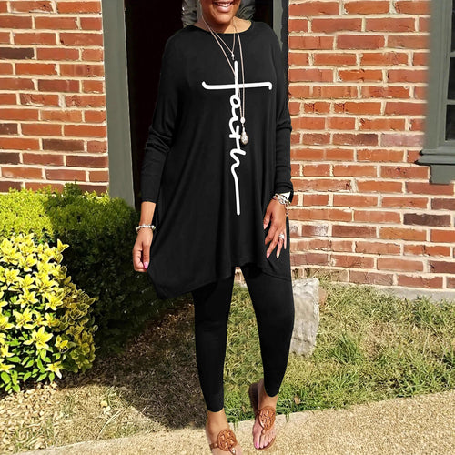 Ensemble de leggings et tunique pour femmes avec découpe asymétrique et impressions motivantes Chic & Stil