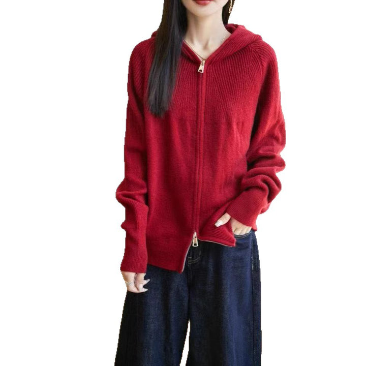 Veste à capuche pour femme avec un tricot côtelé fin et un design élégant de fermeture éclair Chic & Stil