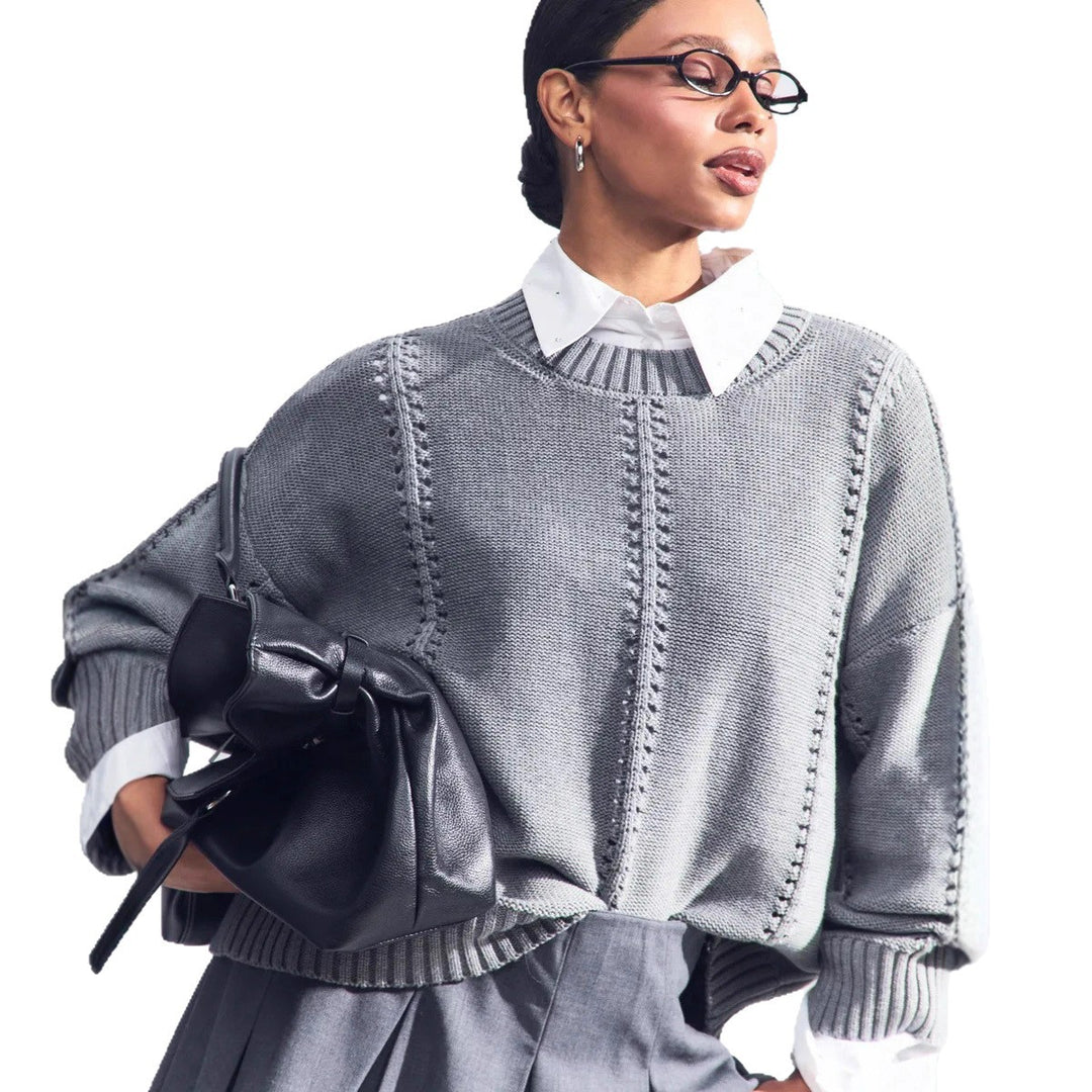 Thick knit sweater for women with an elegant structure and a loose fit Lune London