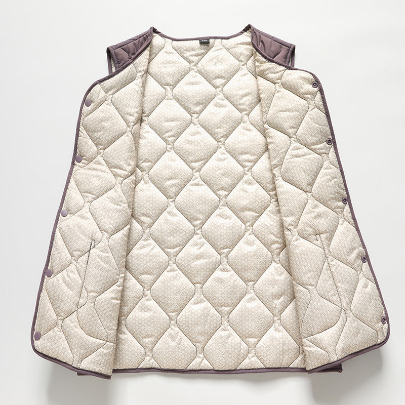 Ladies quilted gilet with large pockets and trendy cut Amarae