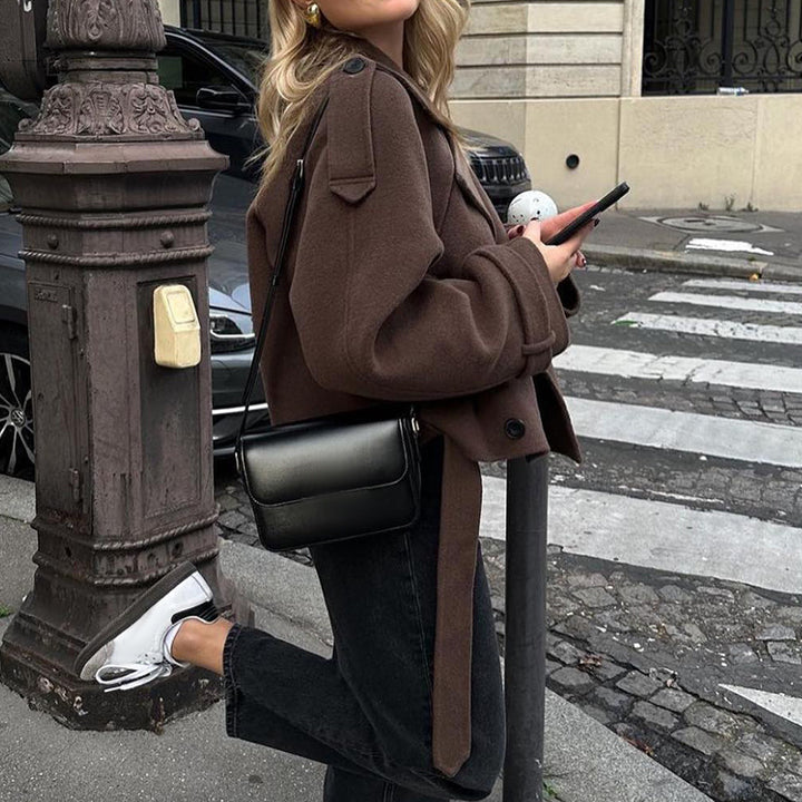 Cropped wool coat for women with double-breasted Amarae