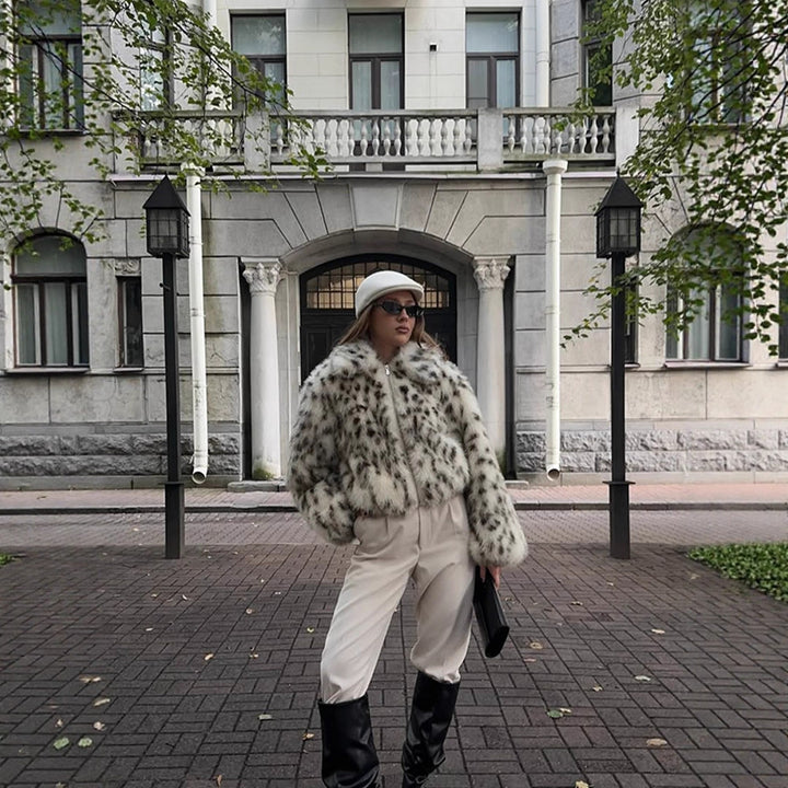Women’s Short Bomber Jacket made of Faux Fur with Dalmatian Pattern and Stand-Up Collar Amarae