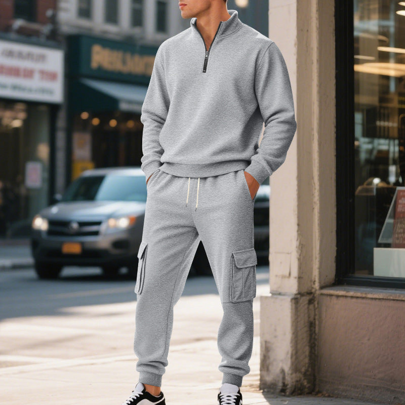 Sport leisure set for men with high collar and practical cargo pockets Lune London