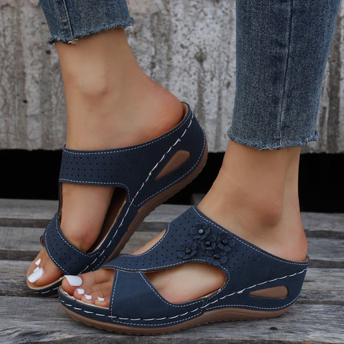 Comfortable wedge sole sandals for women with an airy surface structure and elastic straps Amarae