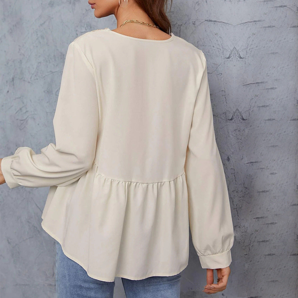 Women's blouse with embellished sleeves and lace Chic & Stil