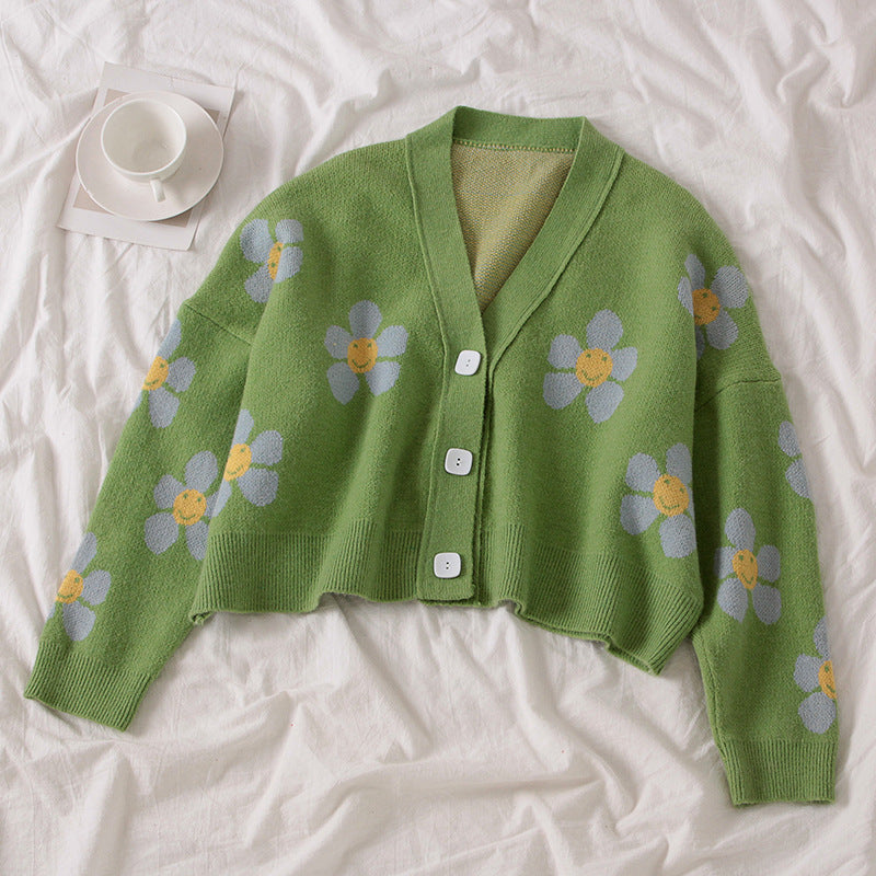 Short knitted women's jacket with a floral design and large buttons Lune London