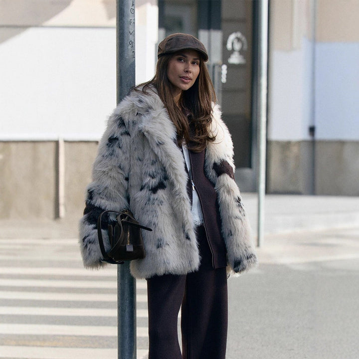 Ladies Flecked Faux Fur Coat in Oversized Cut with Voluminous Shawl Collar Amarae