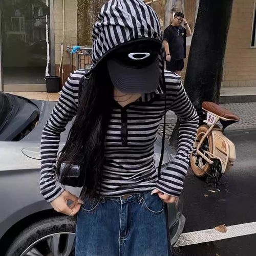 Women's Long Sleeve Shirt with Hood and Stripes Chic & Stil