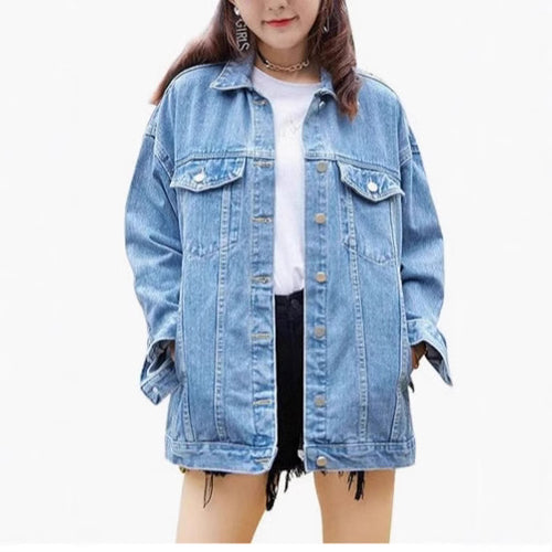 Veste en denim surdimensionnée pour femmes avec des boutons-pression décoratifs Chic & Stil