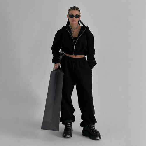 Ladies casual sporty outfit with a relaxed fit Amarae