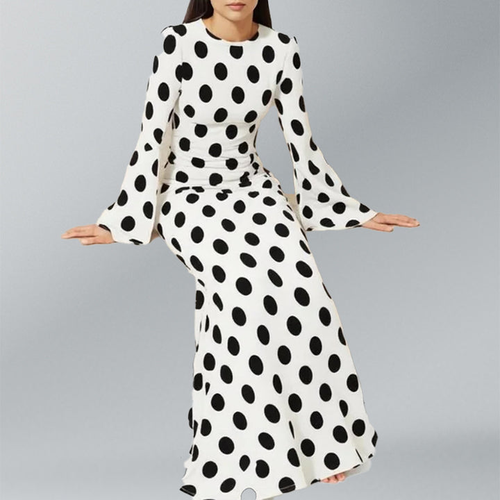 Robe maxi femme avec un motif à pois à la mode et des manches évasées Chic & Stil