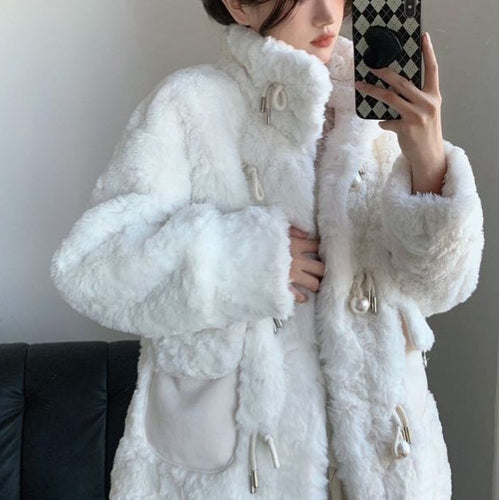 Veste de transition en peluche pour femmes avec des boutons décoratifs Chic & Stil