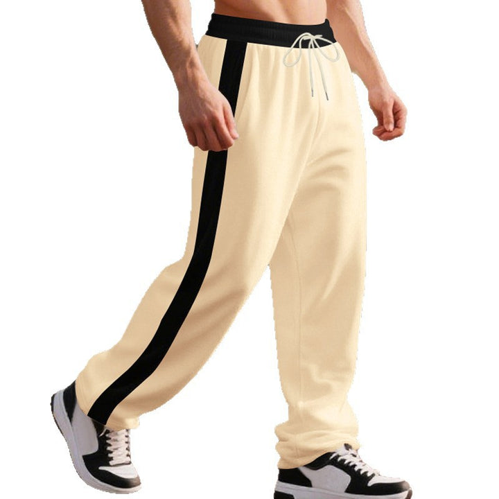 Comfortable sports pants for men with elastic waistband and practical pockets Lune London