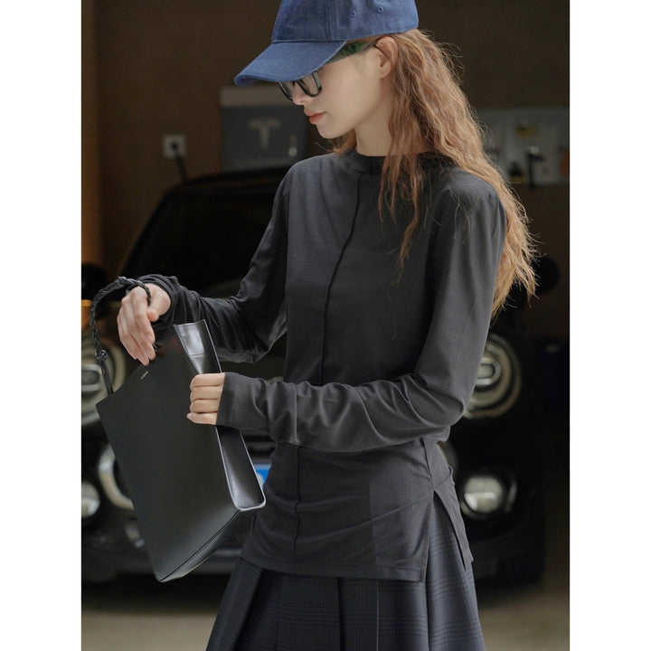 Women's lightweight long sleeve made of soft cotton blend with round neck
