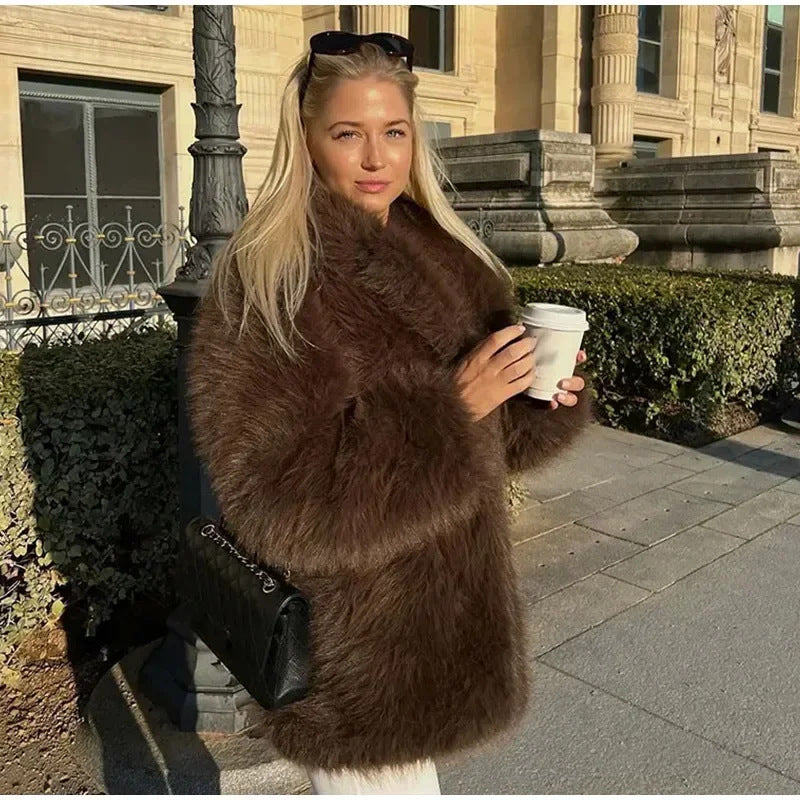 Ladies Lune London Wide Cut Faux Fur Jacket