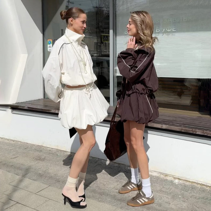 Elegant transitional jacket for women with elastic collar and playful cut Lune London