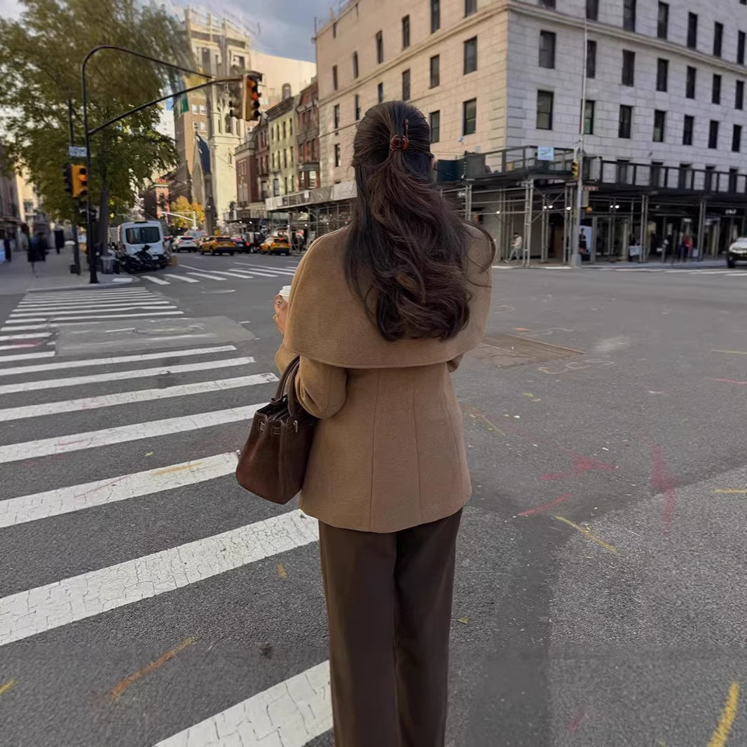 Manteau élégant en cape pour femmes Chic & Stil