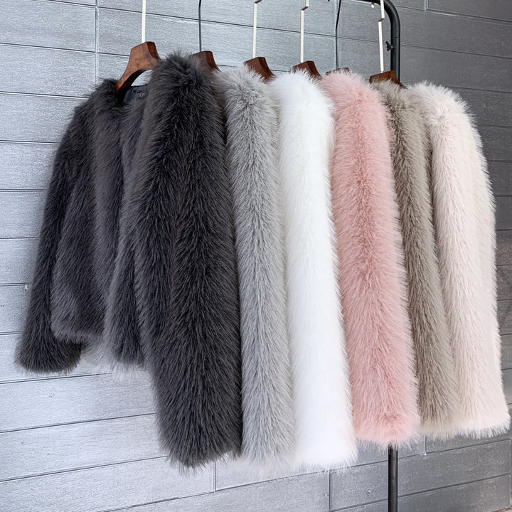 Ladies Short Plush Faux Fur Jacket with Stylish Elegant Sleeves Lune London