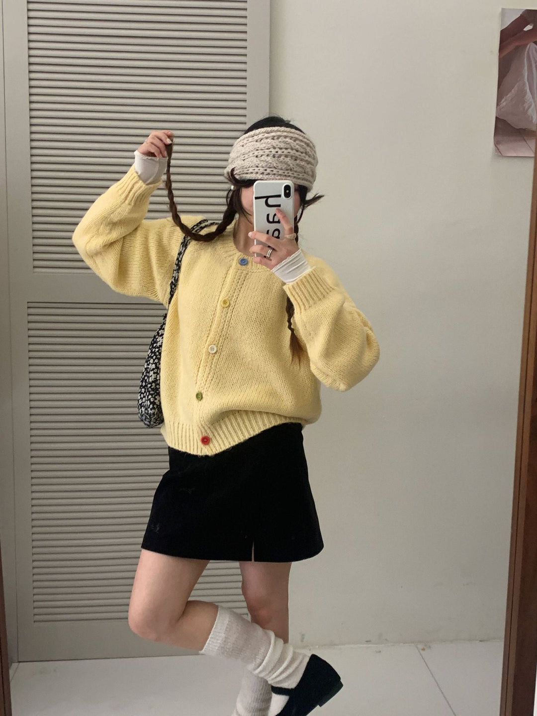 Women's Cozy Pullover with Colorful Buttons and Casual Cut Lune London